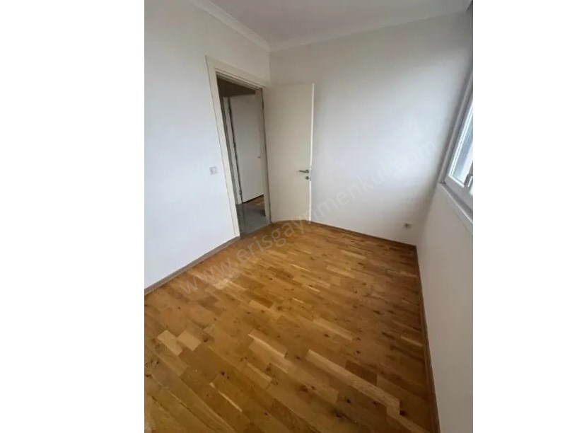 SAHRAYICEDİT ATATÜRK CADDESİNE YAKIN 2018 YAPIMI BOŞ 2+1 80m2