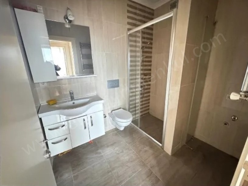 SAHRAYICEDİT ATATÜRK CADDESİNE YAKIN 2018 YAPIMI BOŞ 2+1 80m2