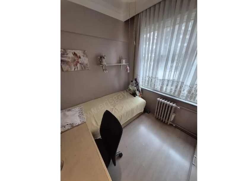 Kadıköy Sahrayıcedit Sitesi Özellikli İçi Bakımlı Satılık 3+1 Daire