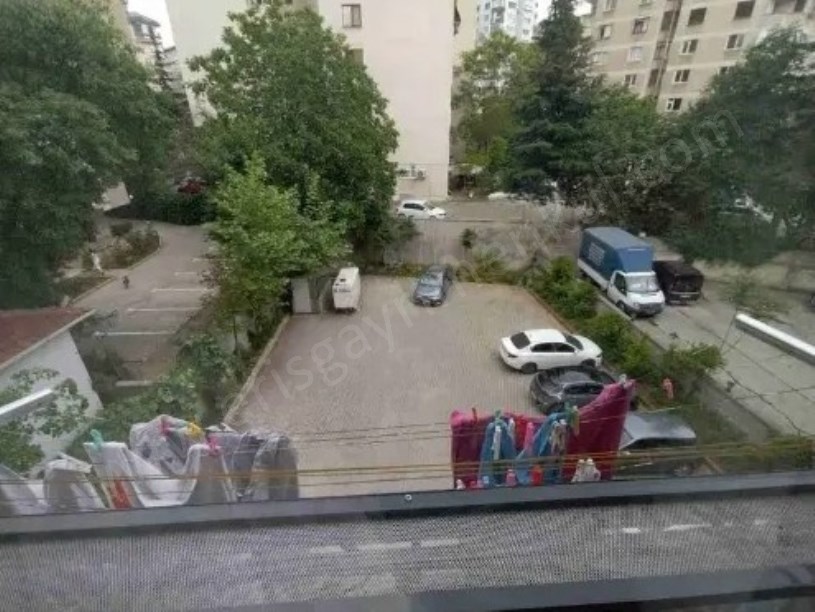 SAHRAYICEDİD ATATÜRK CADDESİNE YAKIN SATILIK 2+1 DAİRE