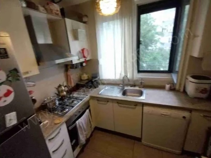 SAHRAYICEDİD ATATÜRK CADDESİNE YAKIN SATILIK 2+1 DAİRE