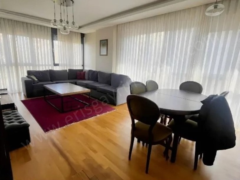 SAHRYICEDİD DE EMSALSİZ KONUMDA İSKANLI KAT MÜLKİYETLİ 2 KAT KAPALI OTOPARK 3+1