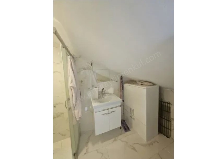 KADIKÖY MİNİBÜS CD. METRO VE MARMARAYA YAKIN SATILIK TERASLI DUBLEKS 3+1