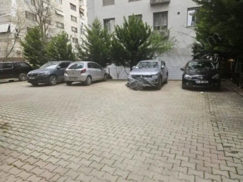 KADIKÖY MİNİBÜS CD. METRO VE MARMARAYA YAKIN SATILIK TERASLI DUBLEKS 3+1