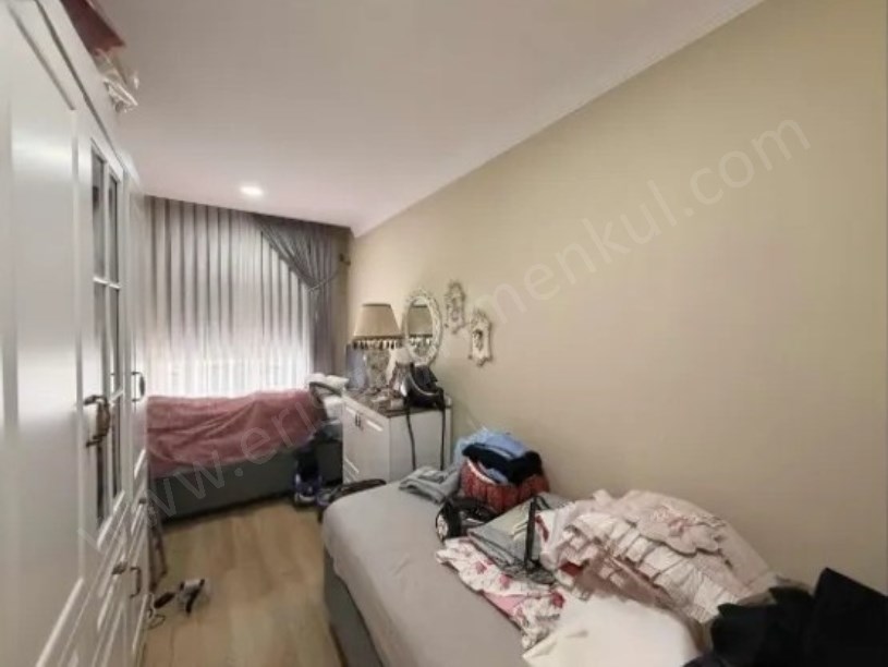 BOSTANCIda 2+1 YENİ BİNA 78m2 BALKONLU KÖŞE DAİRE MERKEZİ KONUM