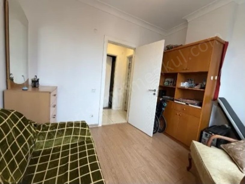BAYAR   İNÖNÜ CAD. ARASINDA PARK MANZARALI, İSKANLI 90m2 2+1