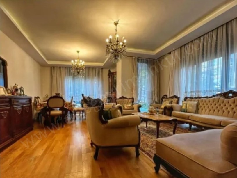 Suadiyede Ferah ebeveyn Banyo  Balkon lu 3+1 Satılık Daire