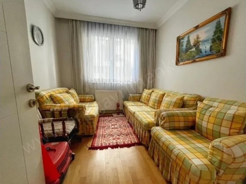 Suadiyede Ferah ebeveyn Banyo  Balkon lu 3+1 Satılık Daire