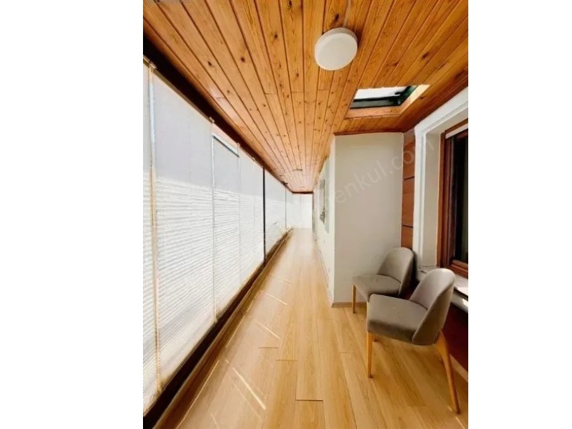 GÖZTEPE MERDİVENKÖYDE EBEVEYN BANYOLU TERASLI 3+1 SATILIK DAİRE