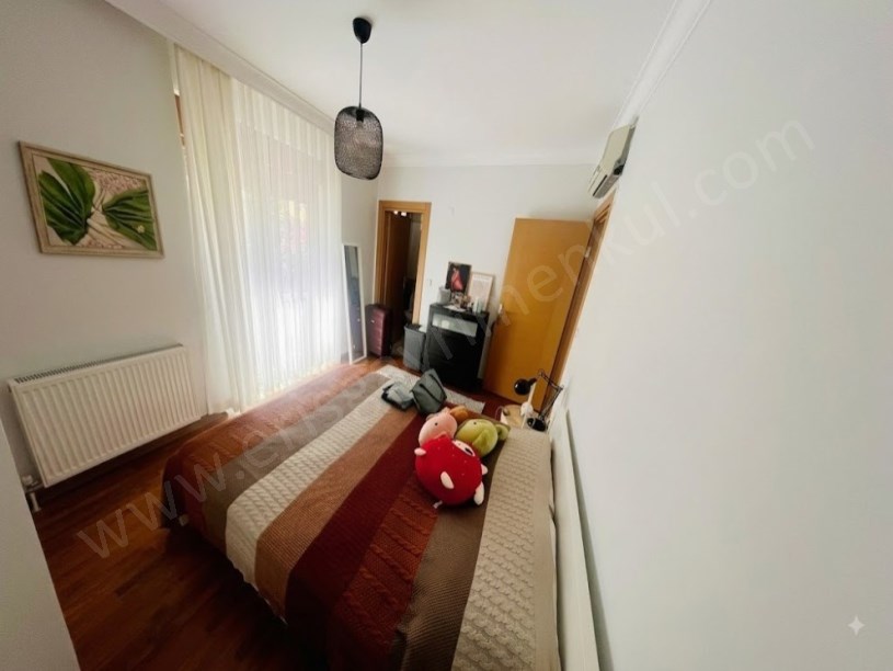 BOSTANCI DA MİNİBÜSE YAKIN 100 M2 , 2+1 , BALKONLU ÇİFT BANYOLU