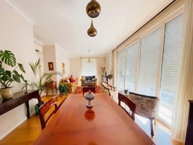 ERENKÖY DİVANIN SOKAĞINDA İSKANLI VE EBV.BANYOLU 102m2 NET 3+1