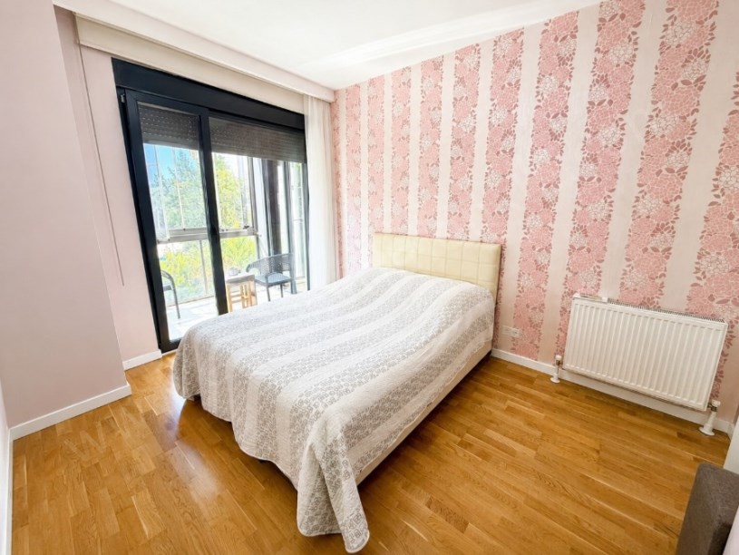 GÖZTEPE  ÖZGÜRLÜK PARKI VE MARMARAYA YAKIN 3+1 GÜNEY CEPHE BALKONLU DAİRE