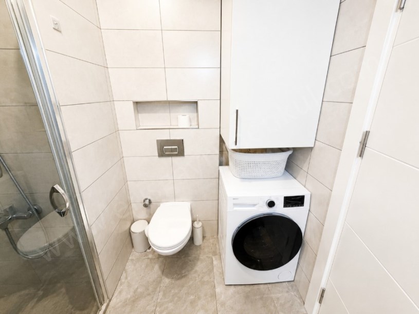 GÖZTEPE  ÖZGÜRLÜK PARKI VE MARMARAYA YAKIN 3+1 GÜNEY CEPHE BALKONLU DAİRE
