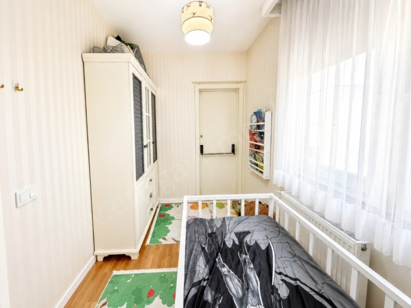 GÖZTEPE  ÖZGÜRLÜK PARKI VE MARMARAYA YAKIN 3+1 GÜNEY CEPHE BALKONLU DAİRE