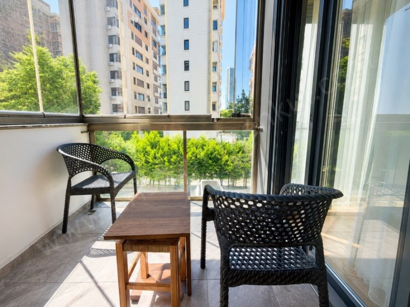 GÖZTEPE  ÖZGÜRLÜK PARKI VE MARMARAYA YAKIN 3+1 GÜNEY CEPHE BALKONLU DAİRE