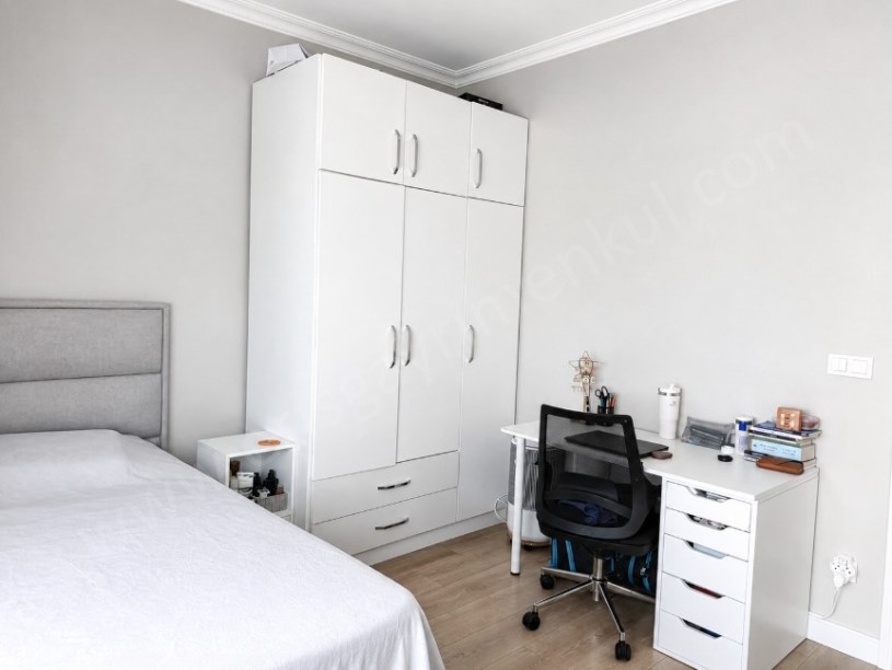 KOZYATAĞINDA 106 M2 NET 3+1  2 BALKON İSKANLI FIRSAT DAİRE