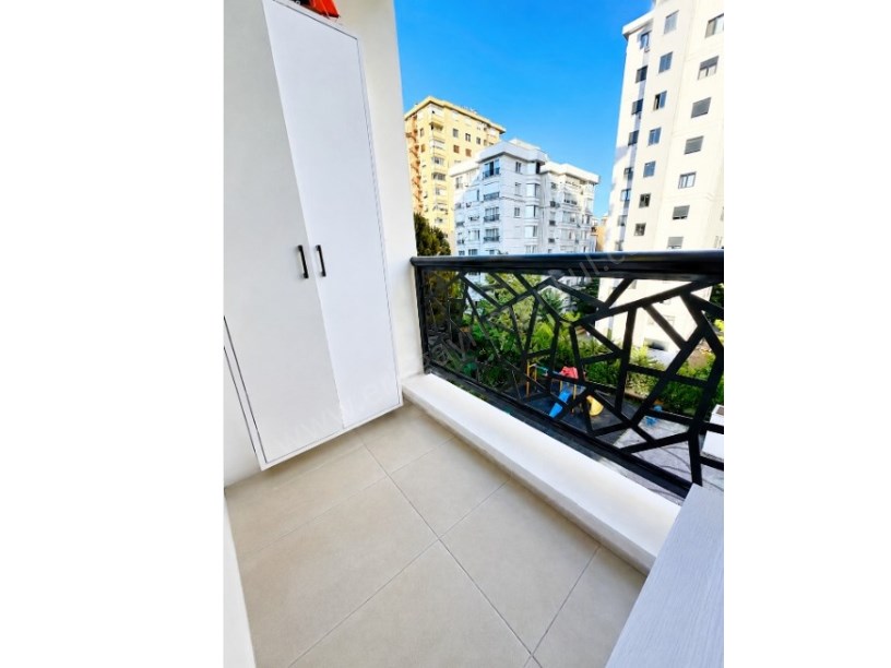 KOZYATAĞINDA 106 M2 NET 3+1  2 BALKON İSKANLI FIRSAT DAİRE