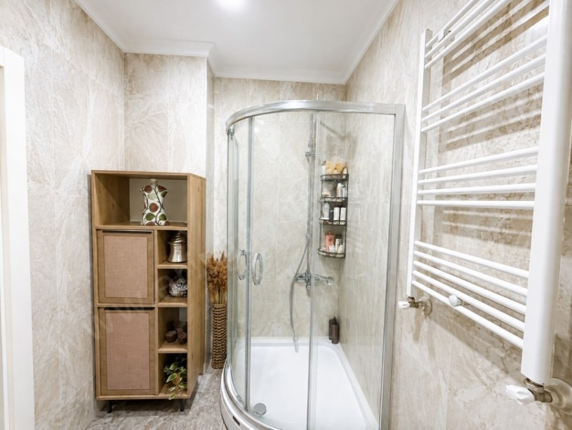 KOZYATAĞINDA 106 M2 NET 3+1  2 BALKON İSKANLI FIRSAT DAİRE