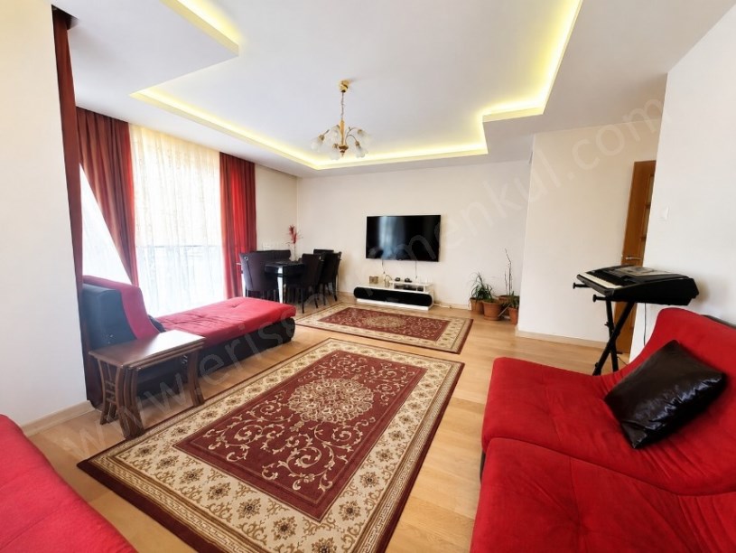 KADIKÖY ÜSKÜDAR ACIBADEMDE SATILIK 3+1 SİTE İÇİ FERAH BAKIMLI MUHTEŞEM DAİRE