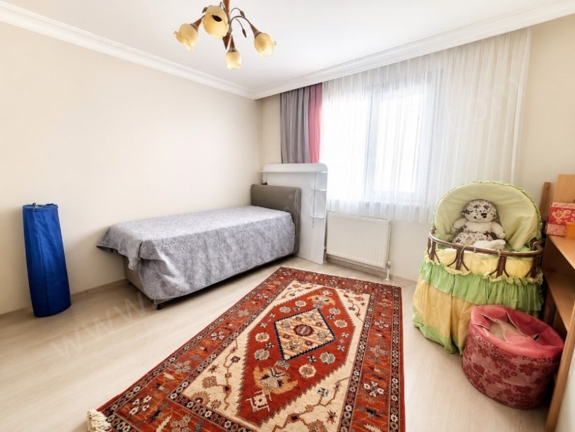KADIKÖY ÜSKÜDAR ACIBADEMDE SATILIK 3+1 SİTE İÇİ FERAH BAKIMLI MUHTEŞEM DAİRE