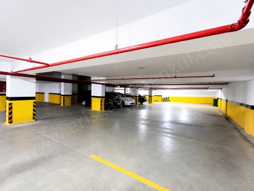 Kadıköy Kozyatağında Kozzy Avmye Yakın Balkonlu E.Banyolu Geniş 3+1 Daire