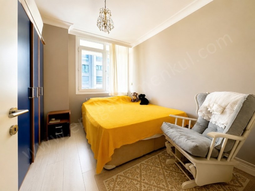 Kadıköy Kozyatağında Kozzy Avmye Yakın Balkonlu E.Banyolu Geniş 3+1 Daire