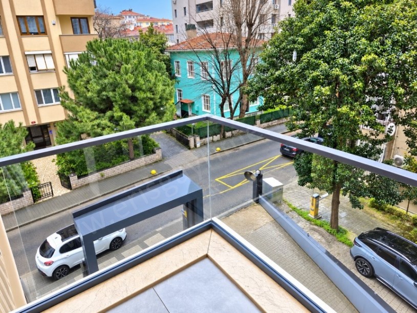 Kadıköy Feneryolu Yeni Balkonlu Boş Fırsat 3+1 Satılık Daire
