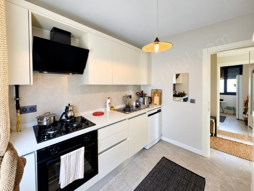 KADIKÖY SUADİYE EMİN ALİ PAŞA CADDESİ 2+1 SATILIK DAİRE