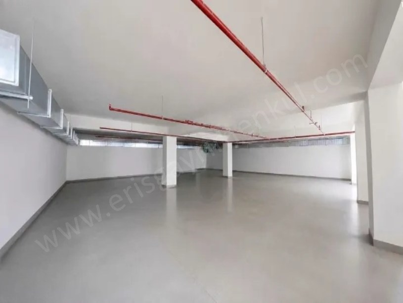 Bostancı da E 5 Minibüs cad. Arası Sıfır Binada 60 m2 Net 2+1 Balkonlu Daire