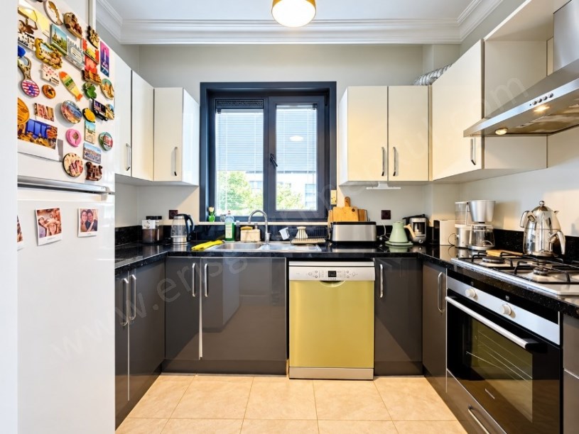 KOZYATAĞI MİNİBÜS CAD YAKINI 2+1 ÖN CEPHE SATILIK DAİRE