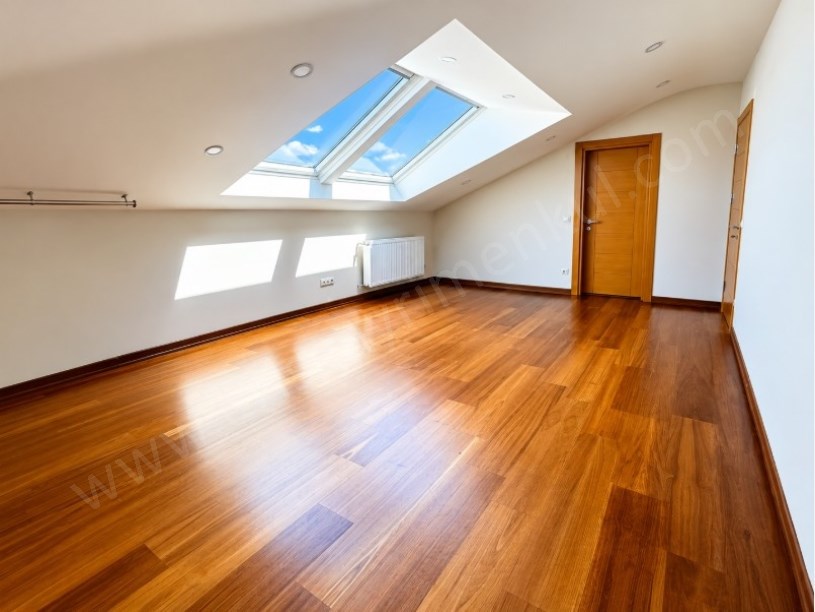 BOSTANCIDA KAPANMAZ DENİZ MANZARALI 4+2 ALTERNATİFSİZ DUBLEKS DAİRE