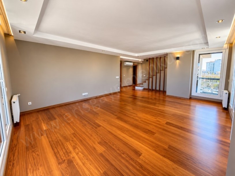 BOSTANCIDA KAPANMAZ DENİZ MANZARALI 4+2 ALTERNATİFSİZ DUBLEKS DAİRE