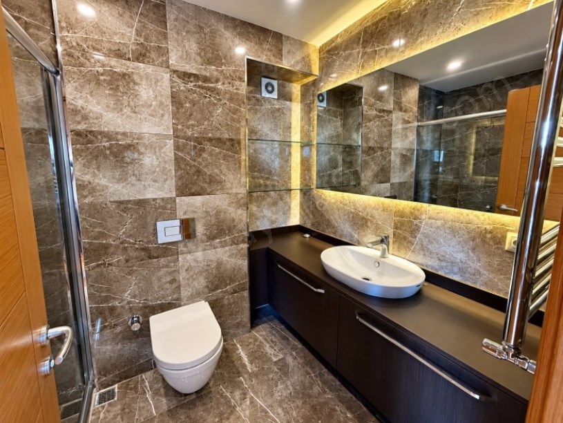 BOSTANCIDA KAPANMAZ DENİZ MANZARALI 4+2 ALTERNATİFSİZ DUBLEKS DAİRE