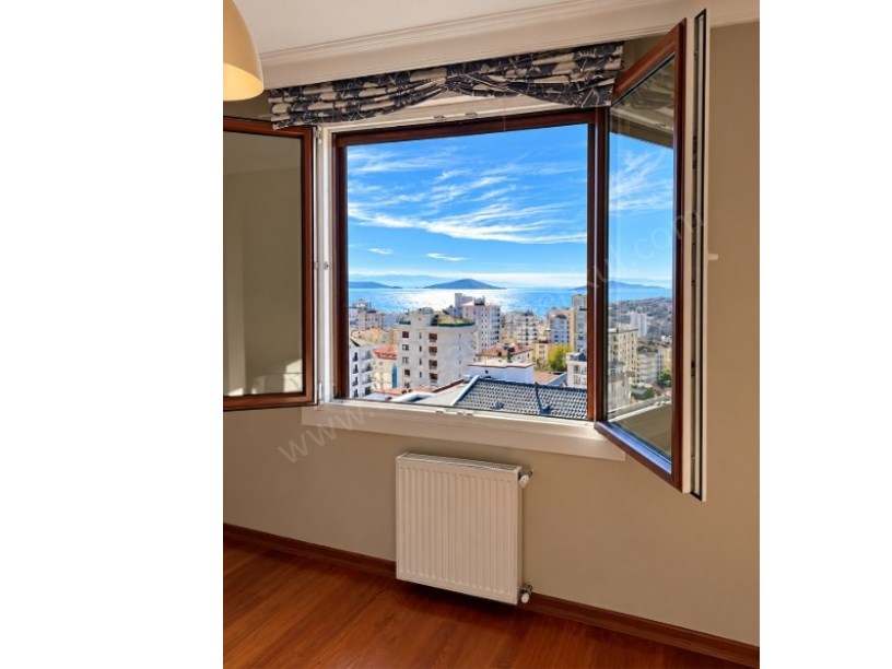 BOSTANCIDA KAPANMAZ DENİZ MANZARALI 4+2 ALTERNATİFSİZ DUBLEKS DAİRE