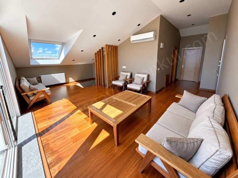 BOSTANCIDA KAPANMAZ DENİZ MANZARALI 4+2 ALTERNATİFSİZ DUBLEKS DAİRE