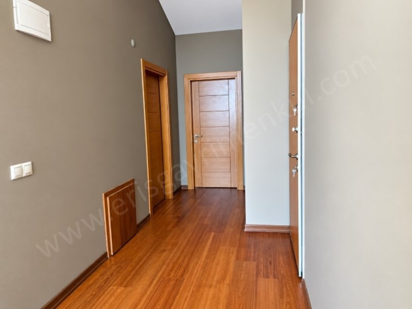 BOSTANCIDA KAPANMAZ DENİZ MANZARALI 4+2 ALTERNATİFSİZ DUBLEKS DAİRE