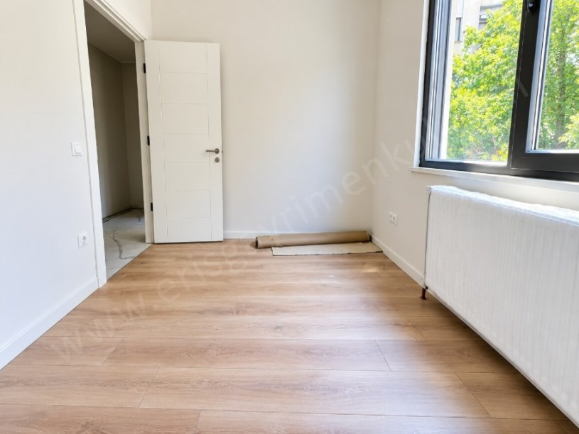 Erenköyde Sıfır 3+1 Balkonlu Daire 7 Katlı Binada Satılık Daire