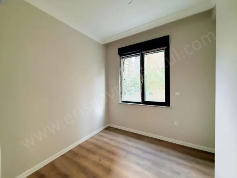 Kozyatağı  Şenesenevler de Sıfır Yerden Isıtmalı Sıfır 2+1 Daire