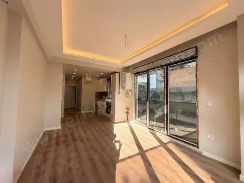Kozyatağı  Şenesenevler de Sıfır Yerden Isıtmalı Sıfır 2+1 Daire