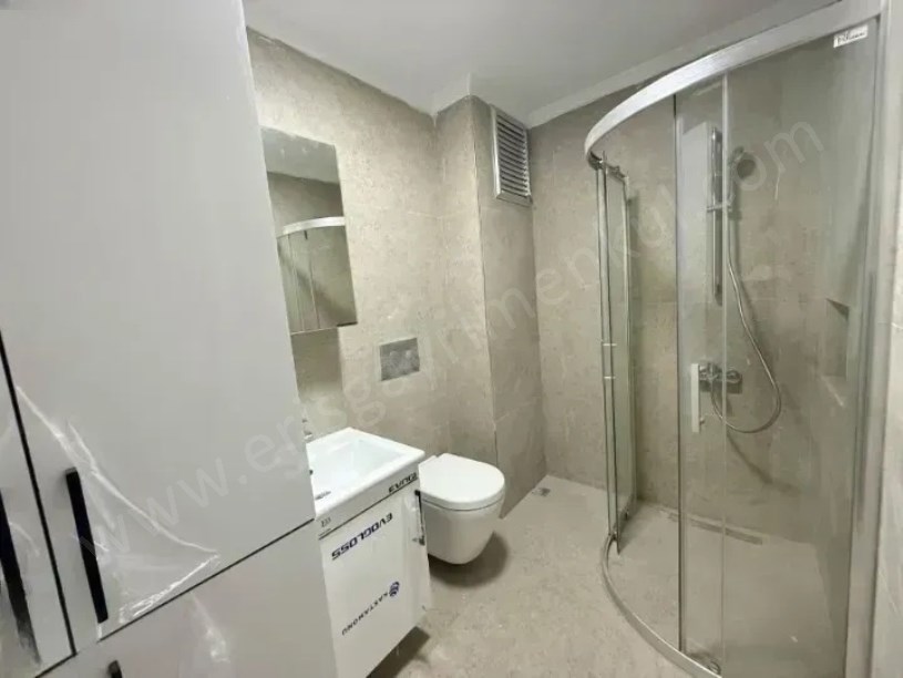 Kozyatağı  Şenesenevler de Sıfır Yerden Isıtmalı Sıfır 2+1 Daire