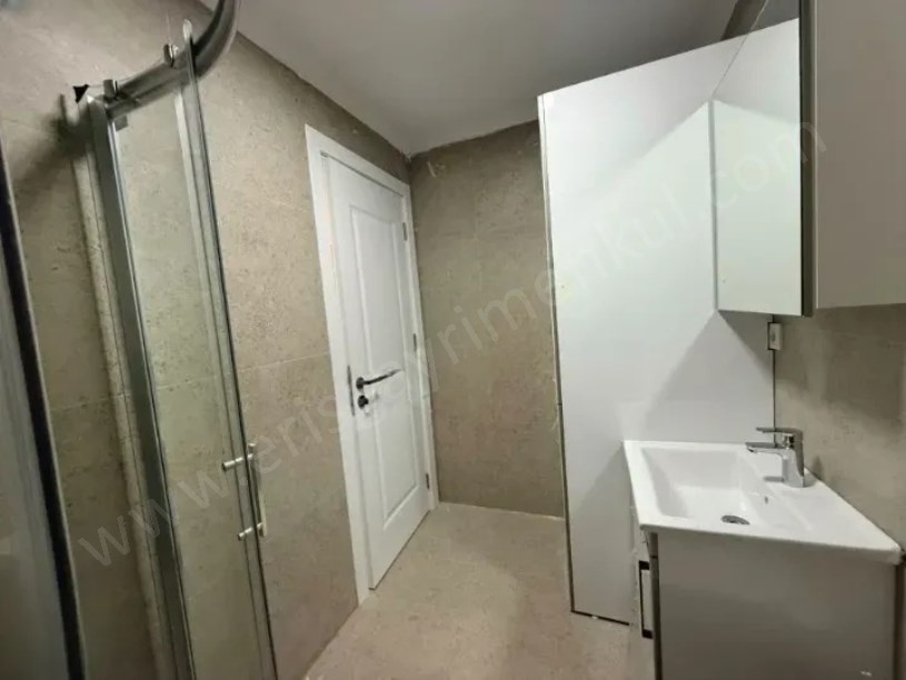 Kozyatağı  Şenesenevler de Sıfır Yerden Isıtmalı Sıfır 2+1 Daire