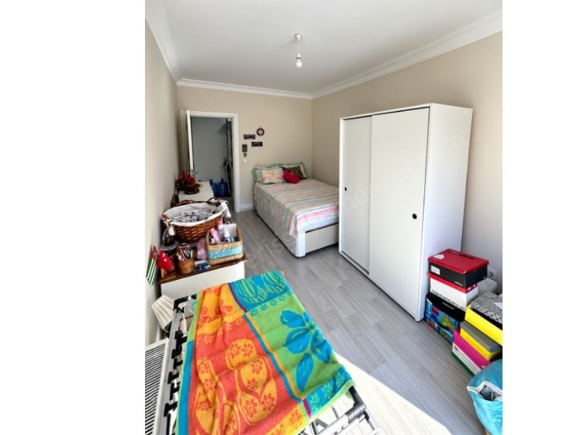 Erenköy Zihni Paşada Marmarayın Yakın Boş  3+2 Dubleks Daire