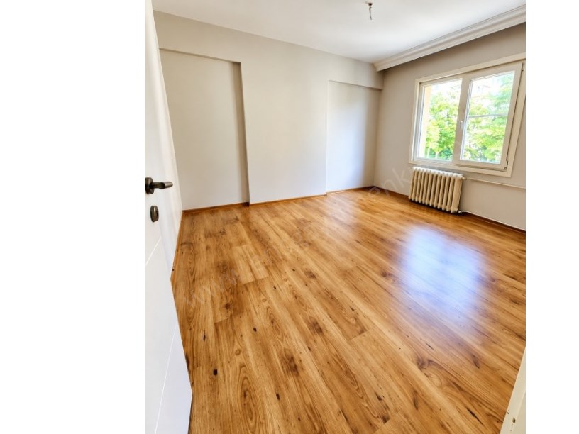 KOZYATAĞI 19 MAYIS MAH.3+1 PARK MANZARALI BAKIMLI SATILIK DAİRE.