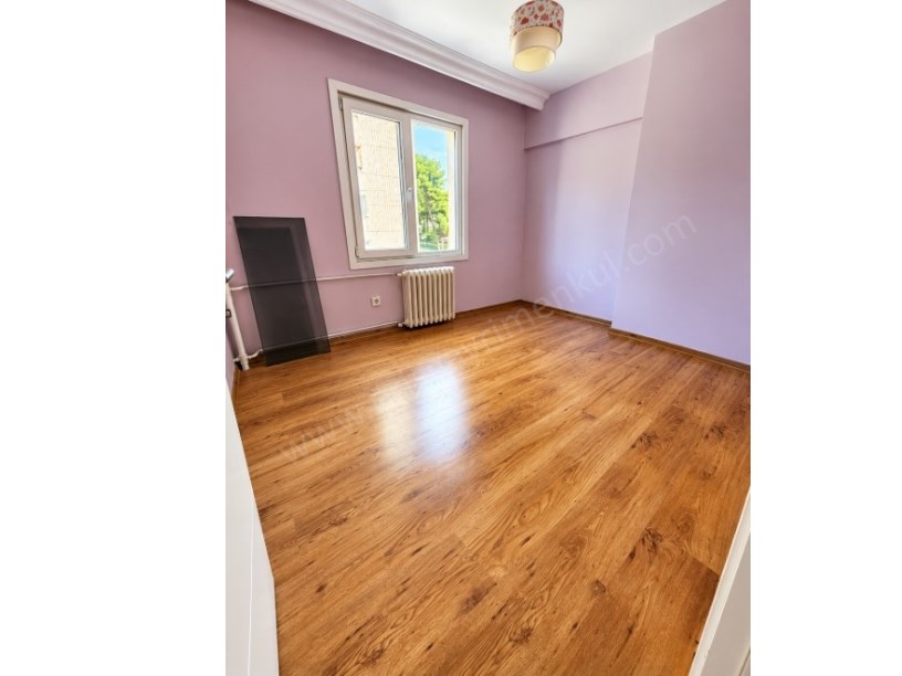 KOZYATAĞI 19 MAYIS MAH.3+1 PARK MANZARALI BAKIMLI SATILIK DAİRE.