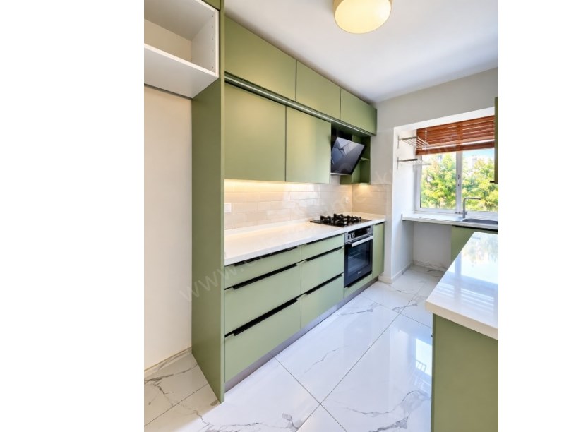 KOZYATAĞI 19 MAYIS MAH.3+1 PARK MANZARALI BAKIMLI SATILIK DAİRE.