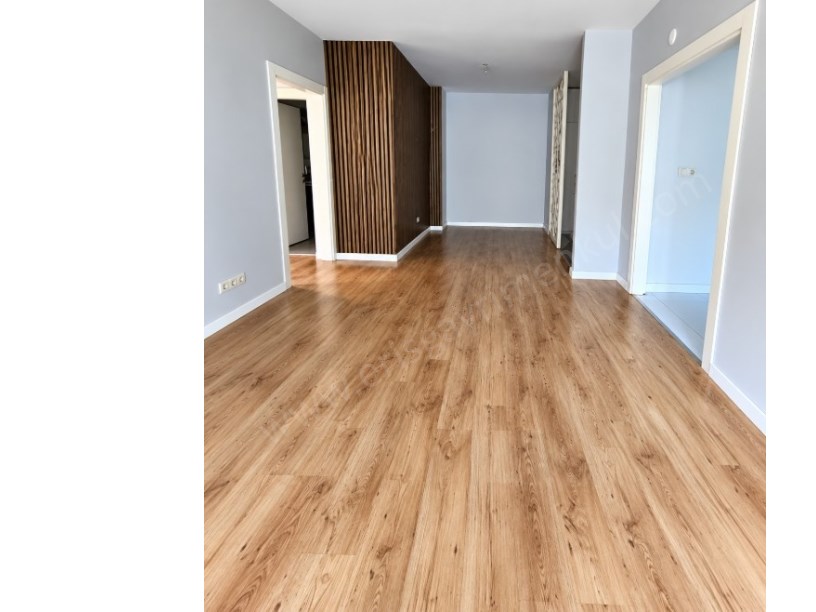 KOZYATAĞI 19 MAYIS MAH.3+1 PARK MANZARALI BAKIMLI SATILIK DAİRE.