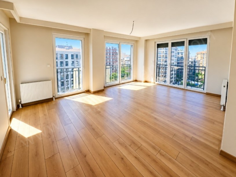 Erenköy Ebeveyn Banyolu İskanlı Boş Oturuma Hazır 3+1 Satılık Daire