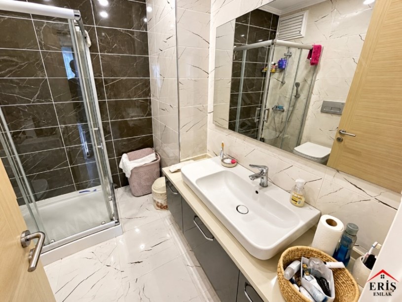 Bostancıda Genç Binada Kaçırılmayacak 2+1 Satılık Daire