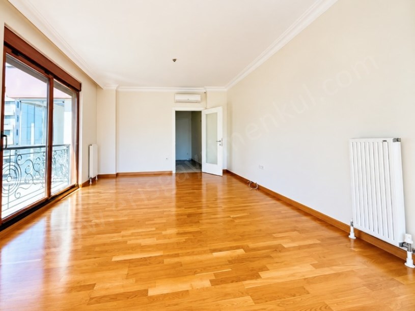 ERENKÖY MERKEZİ LOKASYON DA PRESTİJLİ BİNA  3+1 GENİŞ BALKONLU SATILIK DAİRE