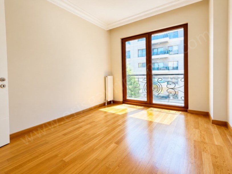 ERENKÖY MERKEZİ LOKASYON DA PRESTİJLİ BİNA  3+1 GENİŞ BALKONLU SATILIK DAİRE